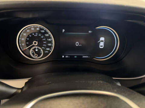 2023 Genesis G70
