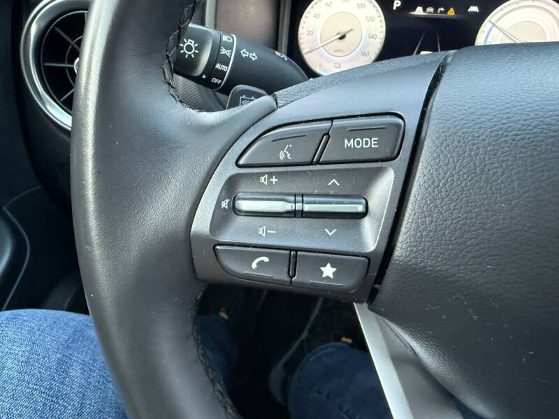 2023 Hyundai Kona Electric SEL