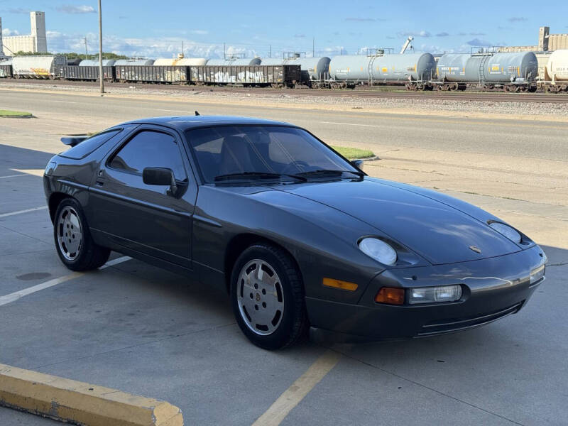 1989 Porsche 928 S4