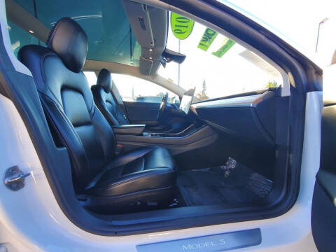 2019 Tesla Model 3 Standard Range Plus