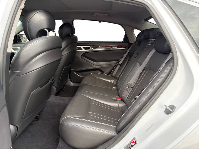 2016 Hyundai Genesis