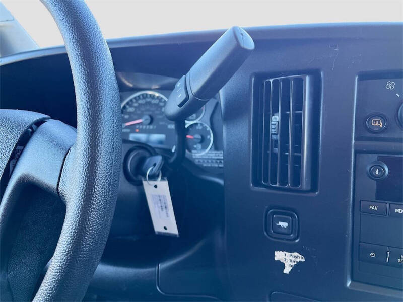 2024 Chevrolet Express 2500