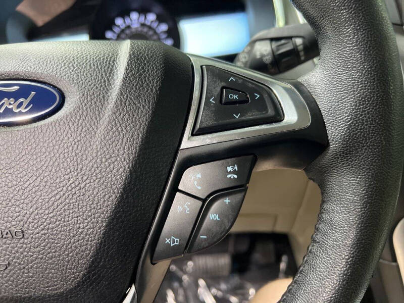 2021 Ford Edge Titanium
