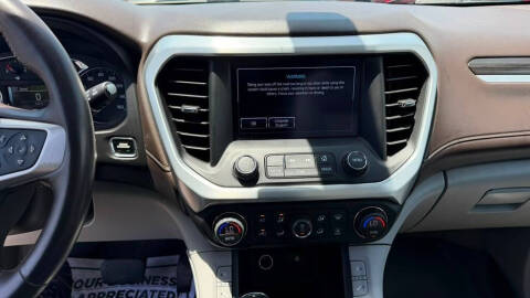 2017 GMC Acadia SLT-1