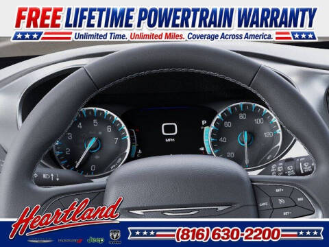 2027 Chrysler Pacifica Select
