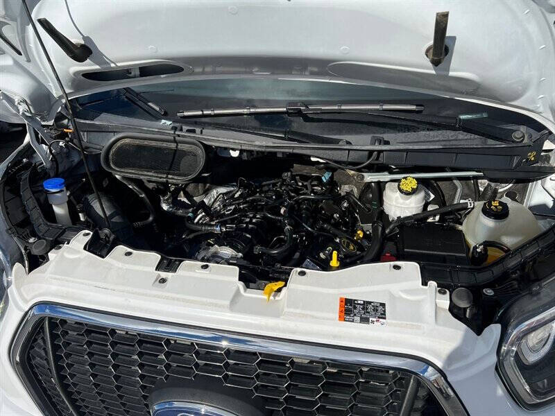 2023 Ford Transit 350 XLT