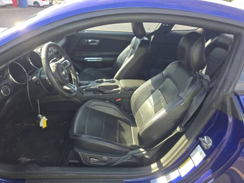 2015 Ford Mustang V6