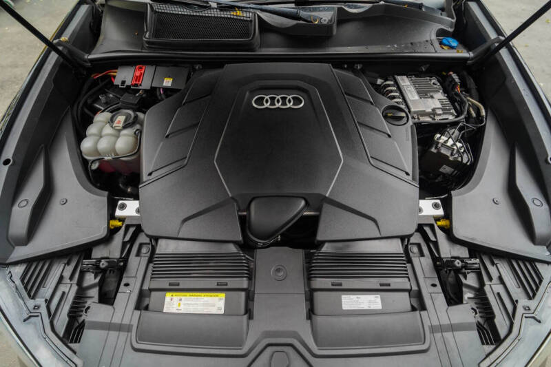 2019 Audi Q8 quattro Premium 55 TFSI