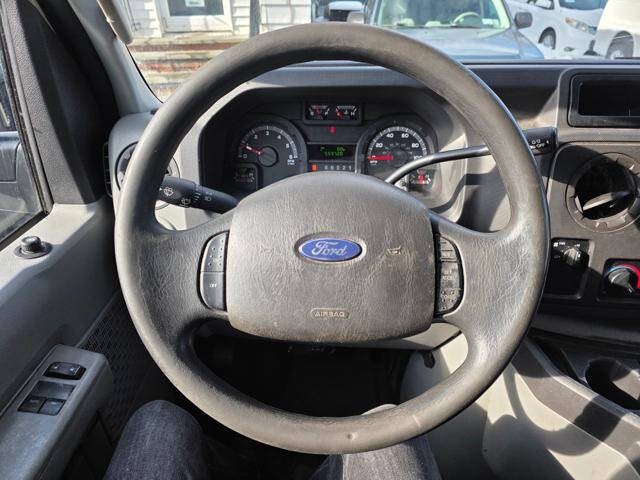 2013 Ford E-Series E-150