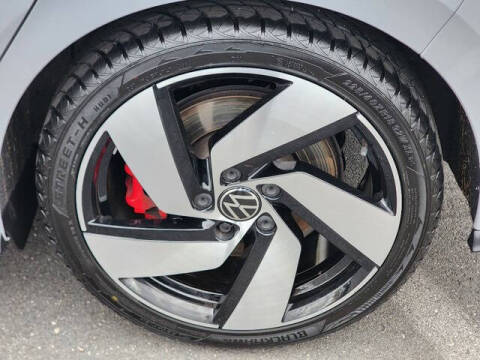 2024 Volkswagen Golf GTI S