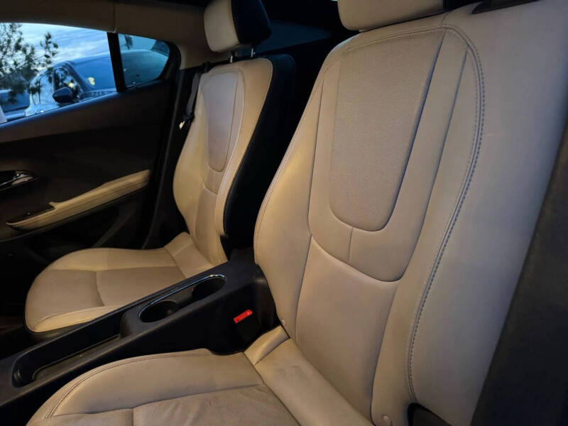 2011 Chevrolet Volt Premium