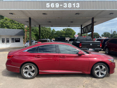 2018 Honda Accord for sale at BOB SMITH AUTO SALES in Mineola TX