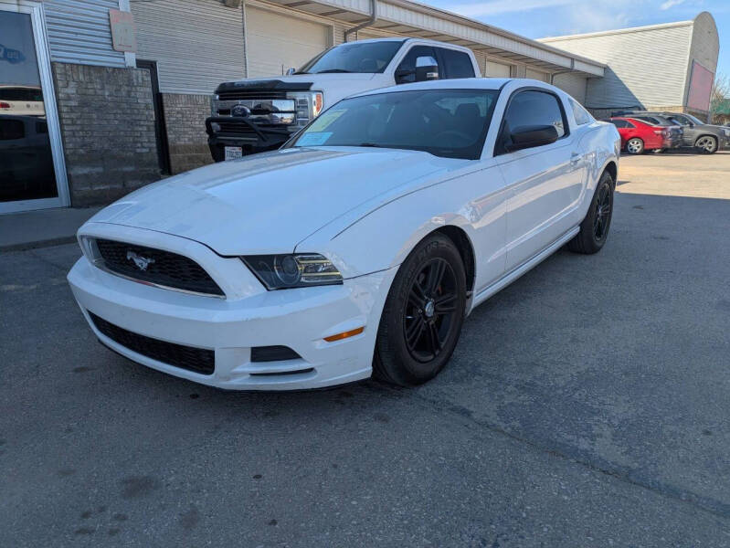 2014 Ford Mustang V6