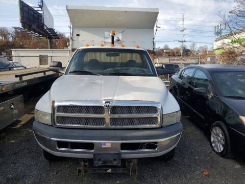 2001 Dodge Ram Chassis 3500 for sale at MENNE AUTO SALES LLC in Hasbrouck Heights NJ