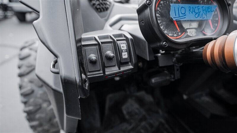 2017 Can-Am Maverick X3