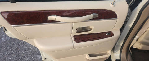 2004 Lincoln Town Car Ultimate