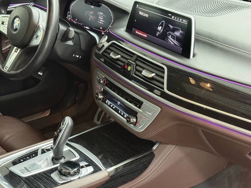 2022 BMW 7 Series 750i xDrive