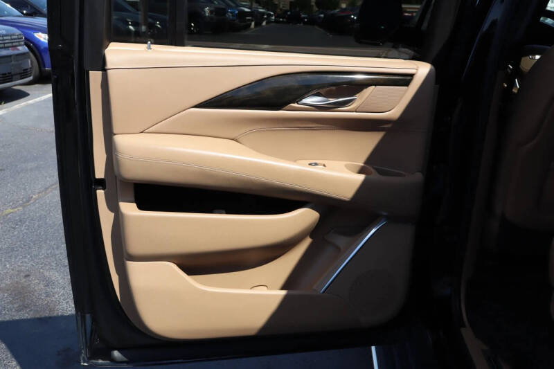 2018 Cadillac Escalade ESV Platinum