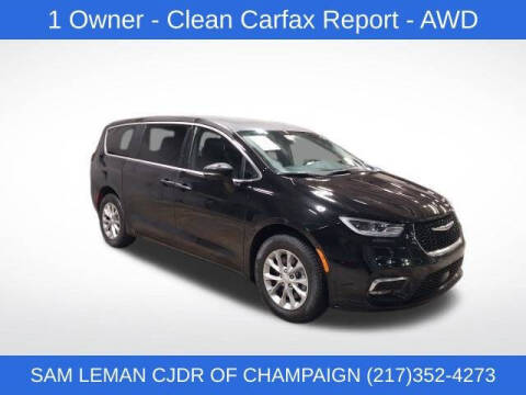 2025 Chrysler Pacifica Select