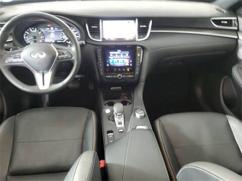 2023 Infiniti QX55 Essential