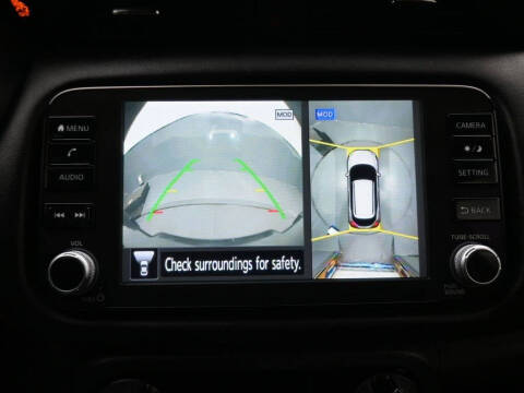 2022 Nissan Kicks SR