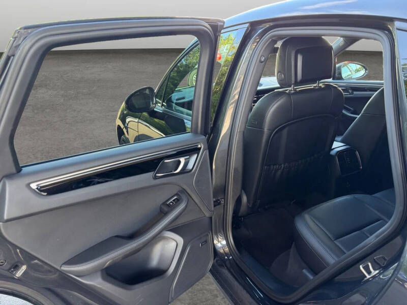 2021 Porsche Macan