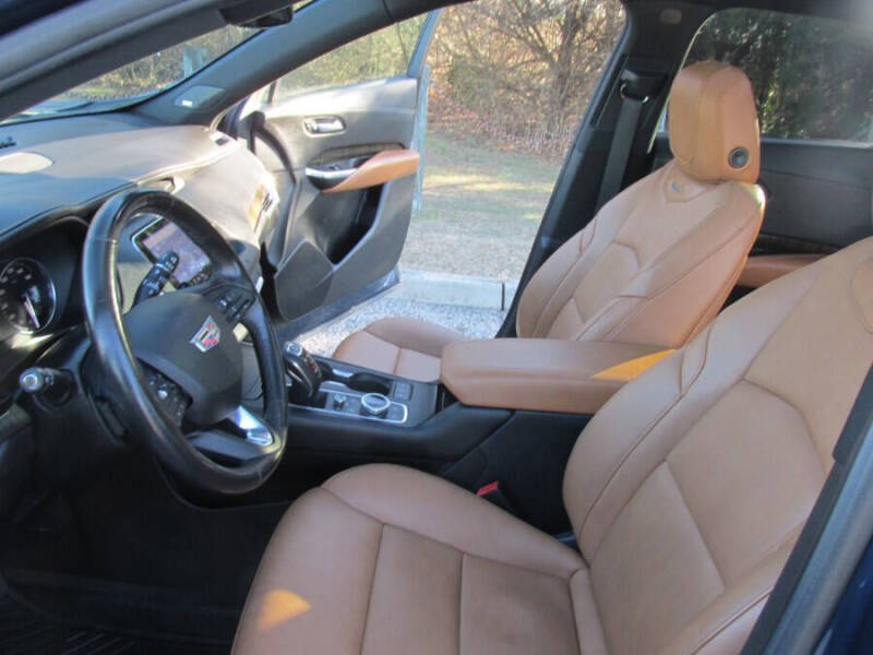 2019 Cadillac XT4 Premium Luxury