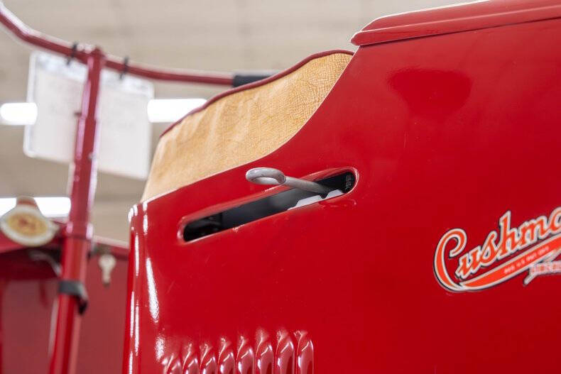 1948 Cushman Model 59 Package Car