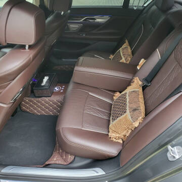 2017 BMW 7 Series 740i