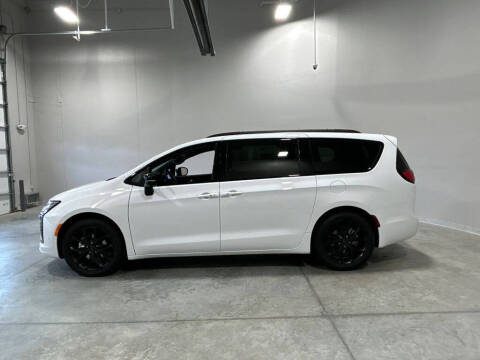 2027 Chrysler Pacifica Limited