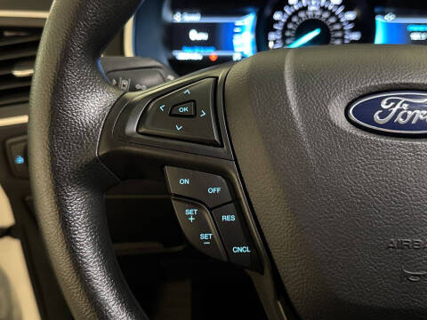 2021 Ford Edge SE