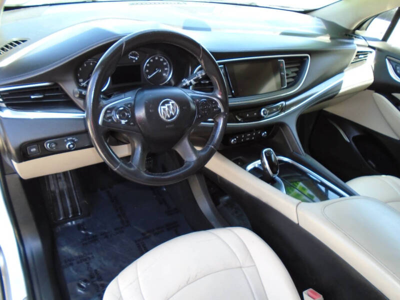 2019 Buick Enclave Essence