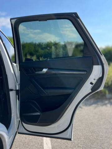 2023 Audi SQ5 3.0T quattro Premium Plus