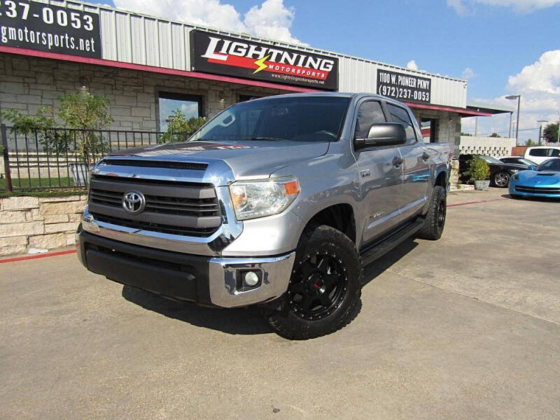 2014 Toyota Tundra SR5's photo