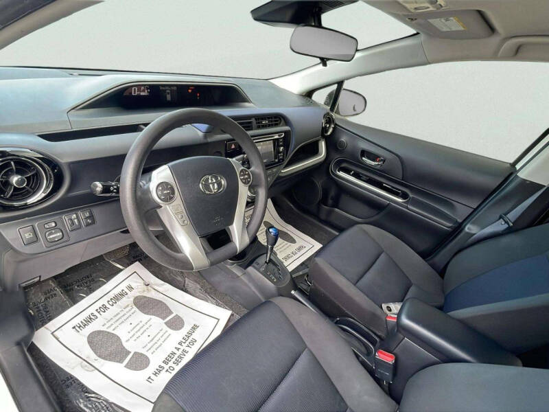 2017 Toyota Prius c One