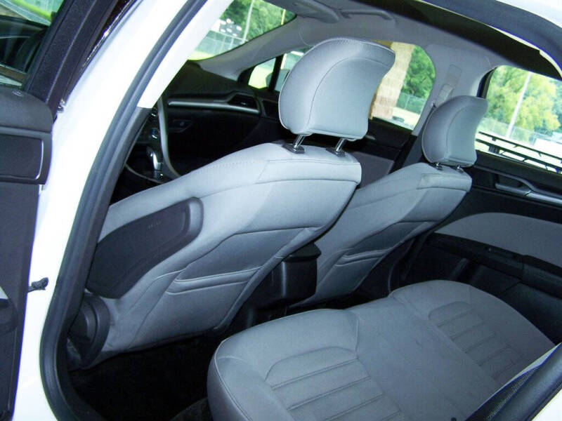 2015 Ford Fusion S