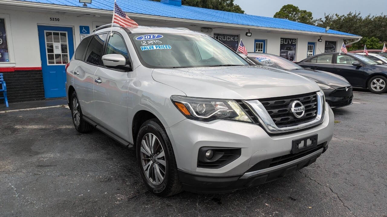 2017 Nissan Pathfinder for sale at Celebrity Auto Sales in Fort Pierce, FL