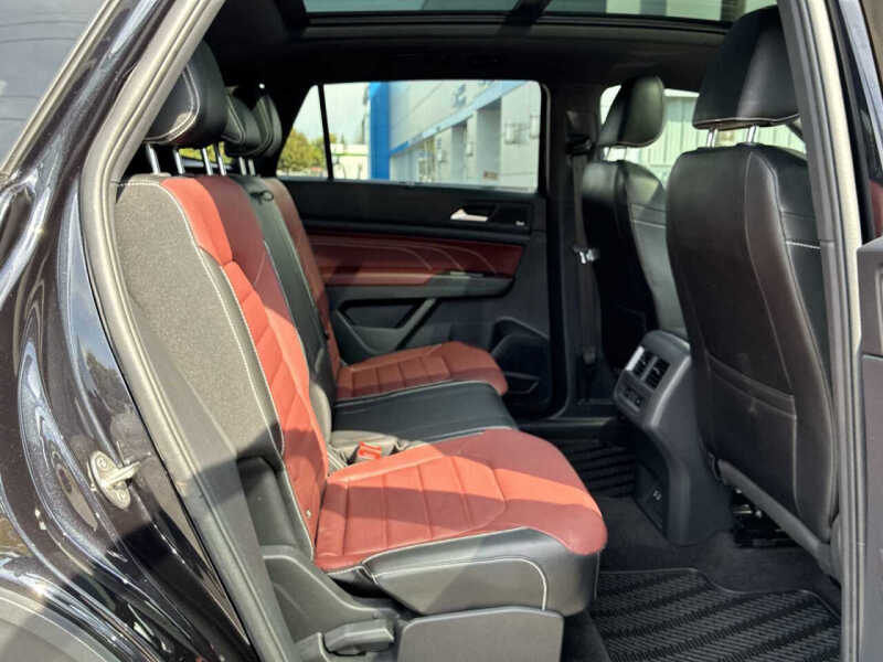 2022 Volkswagen Atlas Cross Sport V6 SEL Premium R-Line 4Motion