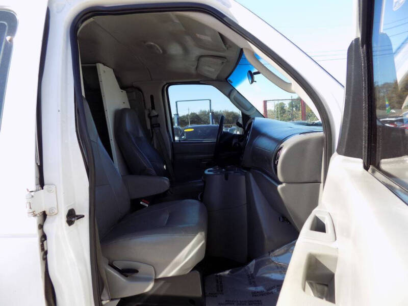 2005 Ford E-Series E-250