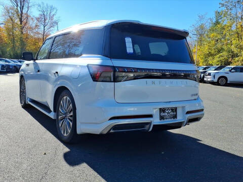 2026 Infiniti QX80 Luxe