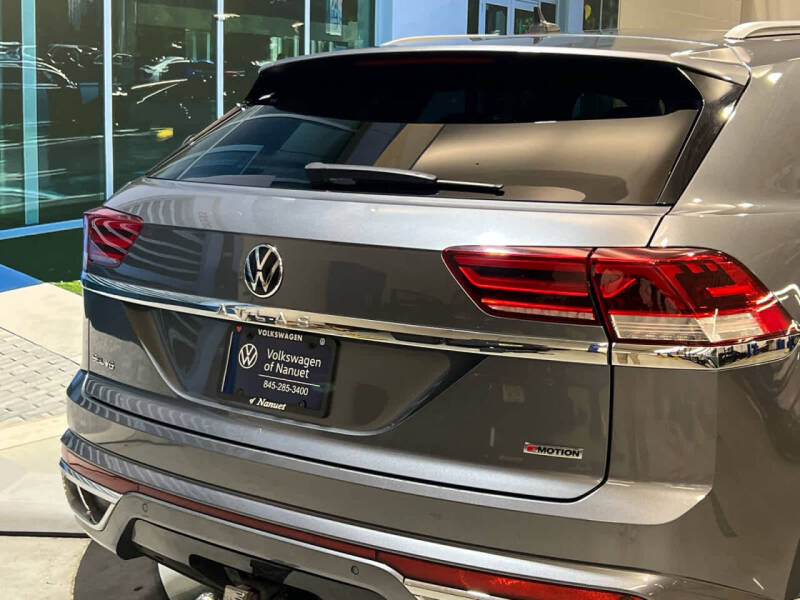 2020 Volkswagen Atlas Cross Sport V6 SEL R-Line 4Motion