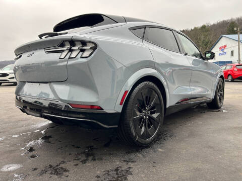 2025 Ford Mustang Mach-E GT