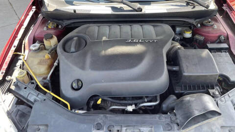 2011 Chrysler 200 Touring