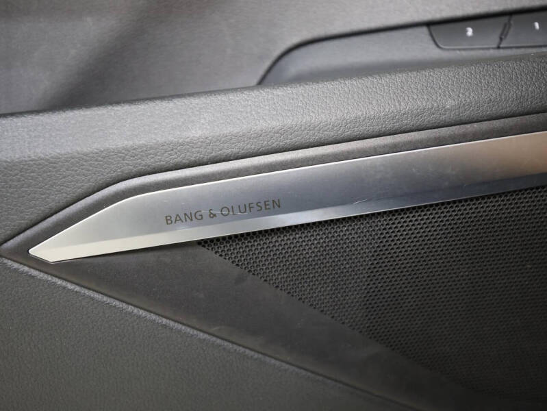 2019 Audi e-tron quattro Premium Plus