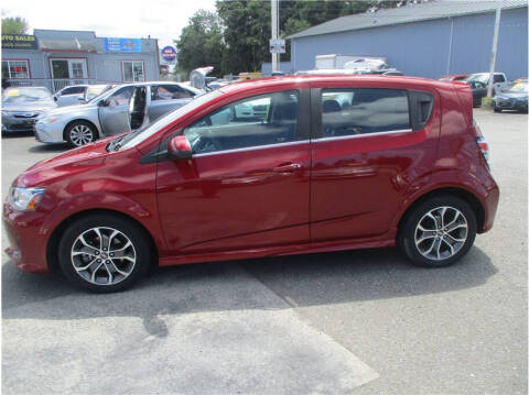 2017 Chevrolet Sonic LT Auto