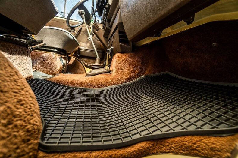 1982 Volkswagen Vanagon Camper