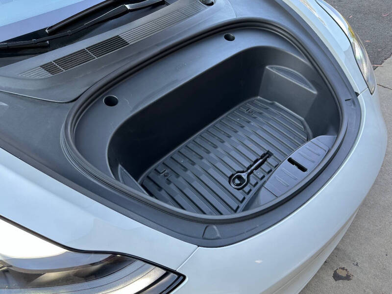 2021 Tesla Model 3 Base photo 33