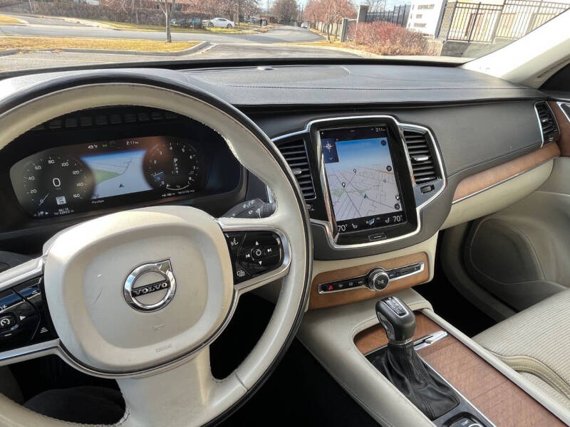 2016 Volvo XC90 T6 Inscription