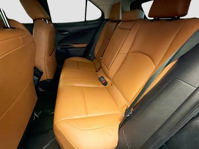 2021 Lexus UX 200
