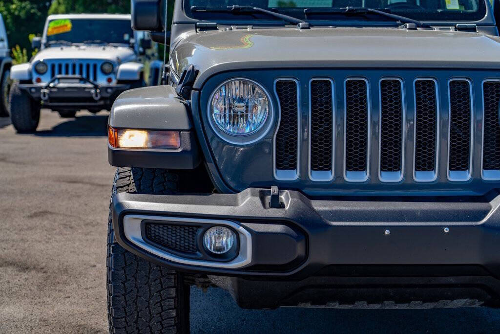 2021 Jeep Wrangler Unlimited for sale at Auto Destination in Puyallup, WA